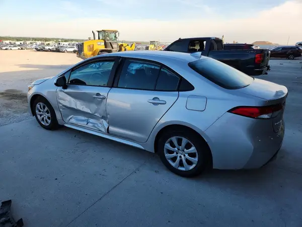 5YFEPMAE3NP392018 2022 TOYOTA COROLLA - Image 2