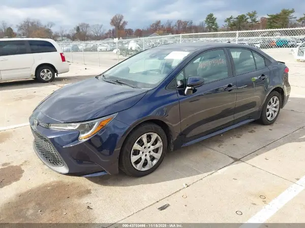 5YFEPMAE4MP153642 2021 TOYOTA COROLLA - Image 2
