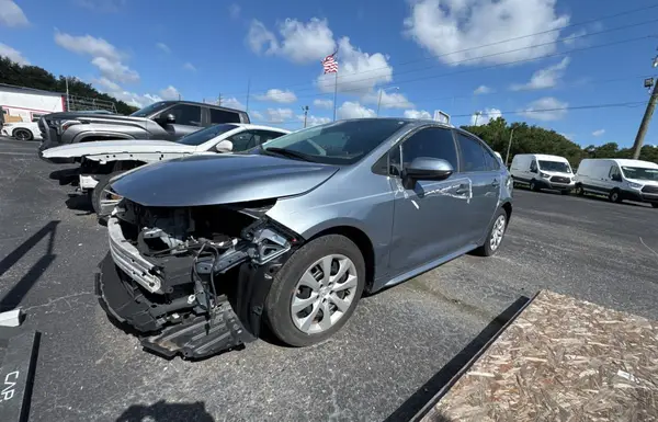 5YFEPMAE4MP169890 2021 TOYOTA COROLLA - Image 2