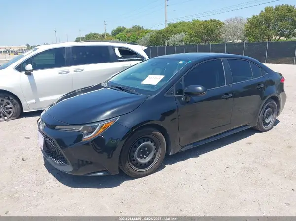 5YFEPMAE4MP171641 2021 TOYOTA COROLLA - Image 2