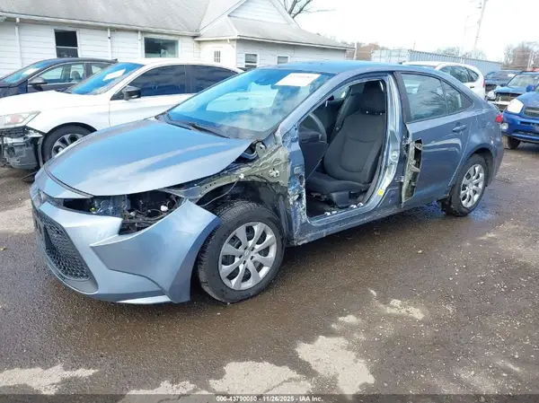 5YFEPMAE4MP181618 2021 TOYOTA COROLLA - Image 2