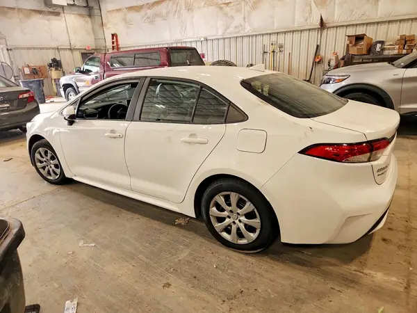 5YFEPMAE4MP182073 2021 TOYOTA COROLLA - Image 2