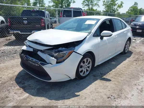 5YFEPMAE4MP192148 2021 TOYOTA COROLLA - Image 2