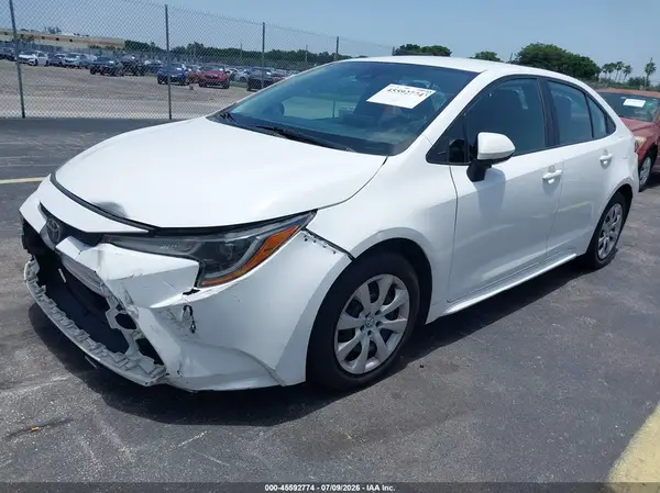 5YFEPMAE4MP207263 2021 TOYOTA COROLLA - Image 2