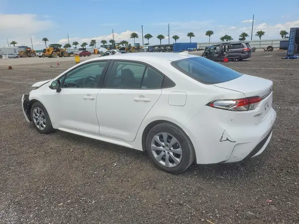5YFEPMAE4MP207991 2021 TOYOTA COROLLA - Image 2
