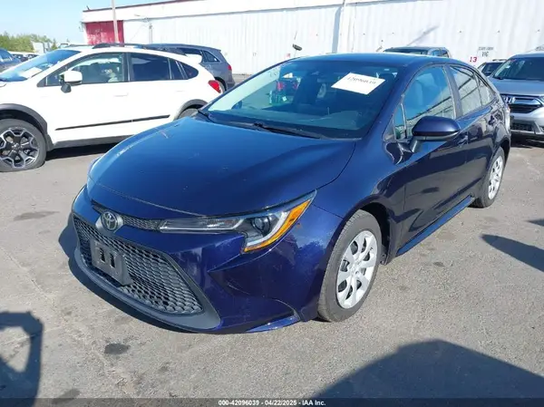 5YFEPMAE4MP210485 2021 TOYOTA COROLLA - Image 2