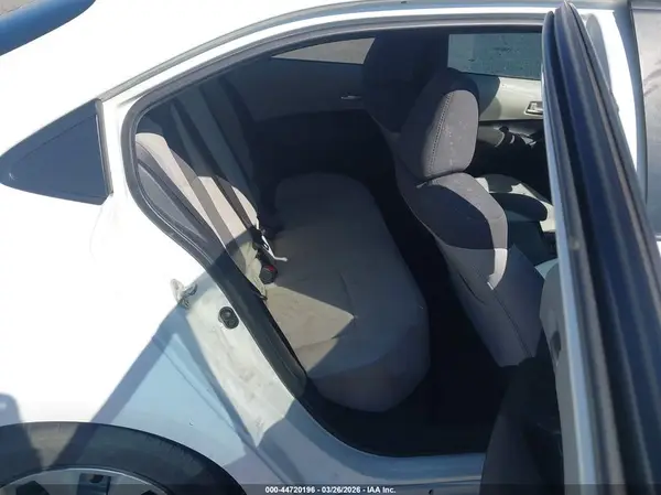 5YFEPMAE4MP211300 2021 TOYOTA COROLLA - Image 8