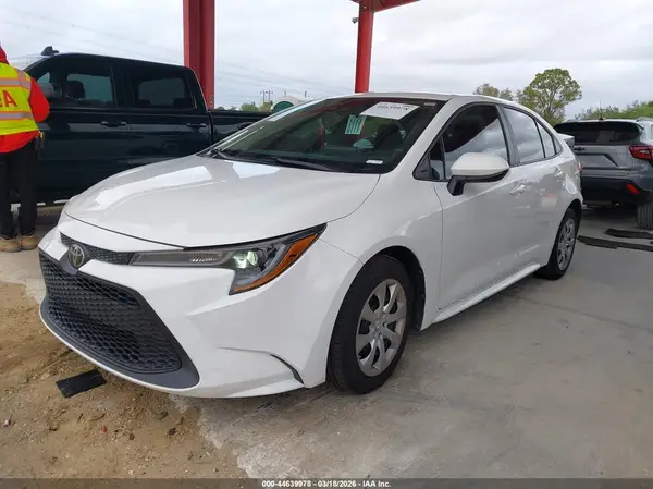 5YFEPMAE4MP211443 2021 TOYOTA COROLLA - Image 2