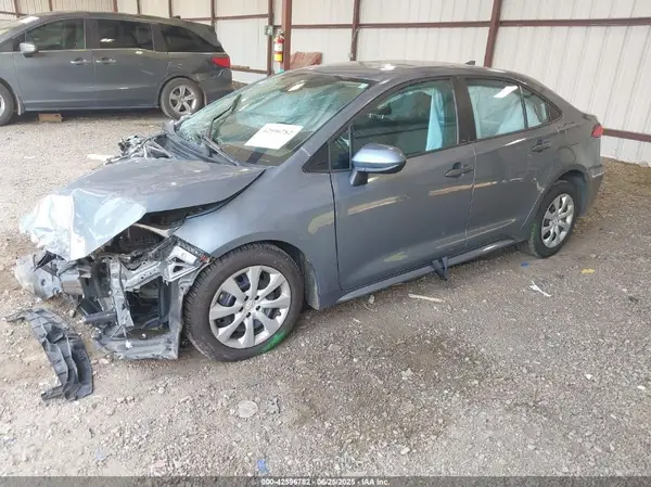 5YFEPMAE4MP231580 2021 TOYOTA COROLLA - Image 2
