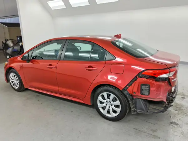5YFEPMAE4MP239890 2021 TOYOTA COROLLA - Image 2