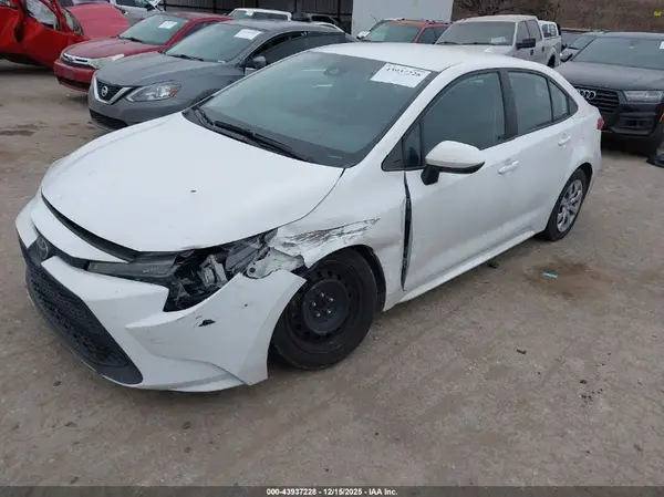 5YFEPMAE4MP243616 2021 TOYOTA COROLLA - Image 2