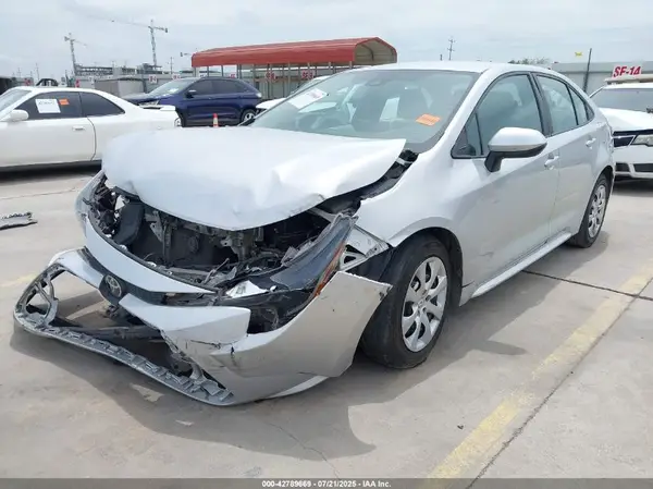 5YFEPMAE4MP244281 2021 TOYOTA COROLLA - Image 2
