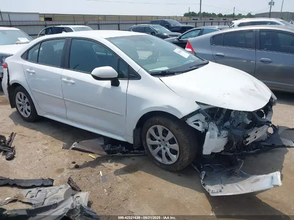 5YFEPMAE4NP273409 2022 TOYOTA COROLLA - Image 1