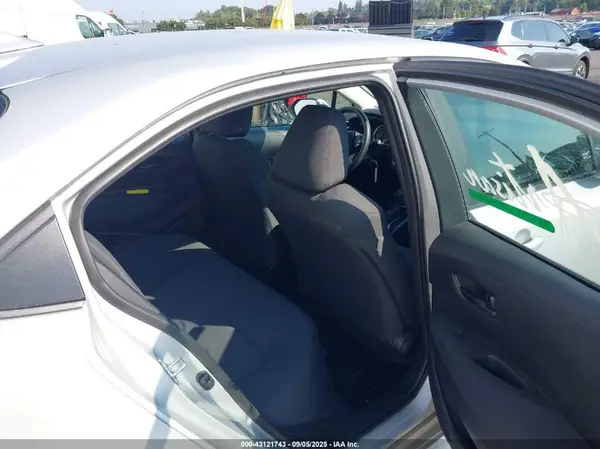 5YFEPMAE4NP277864 2022 TOYOTA COROLLA - Image 8