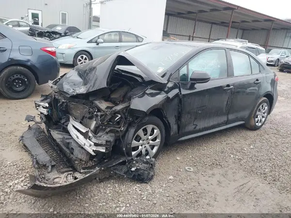 5YFEPMAE4NP278903 2022 TOYOTA COROLLA - Image 2