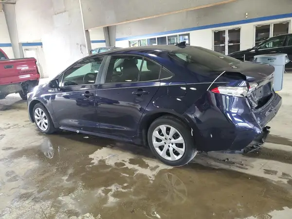 5YFEPMAE4NP282806 2022 TOYOTA COROLLA - Image 2