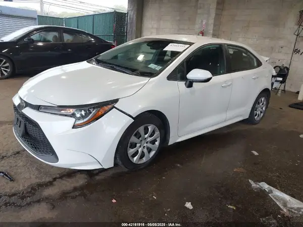 5YFEPMAE4NP287147 2022 TOYOTA COROLLA - Image 2