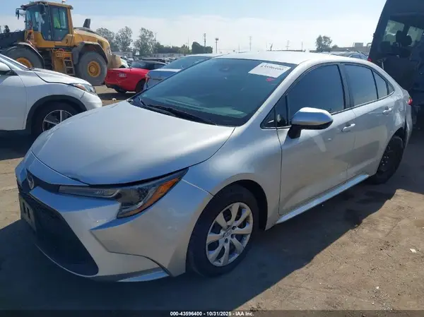 5YFEPMAE4NP292736 2022 TOYOTA COROLLA - Image 2