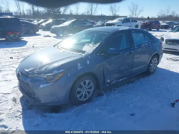 5YFEPMAE4NP296303 2022 TOYOTA COROLLA - Image 2