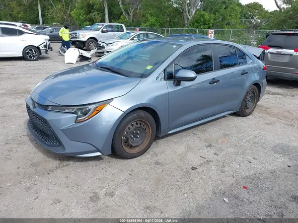 5YFEPMAE4NP299153 2022 TOYOTA COROLLA - Image 2