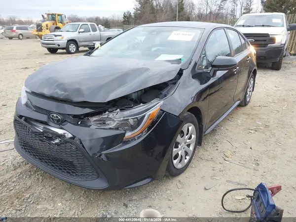 5YFEPMAE4NP305002 2022 TOYOTA COROLLA - Image 2