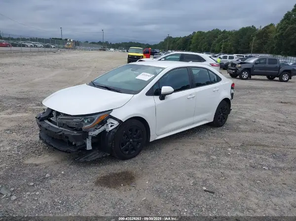 5YFEPMAE4NP309907 2022 TOYOTA COROLLA - Image 2