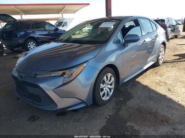 5YFEPMAE4NP316808 2022 TOYOTA COROLLA - Image 2