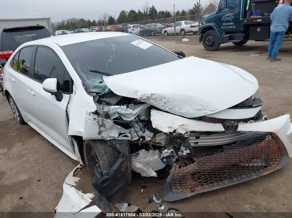 5YFEPMAE4NP317053 2022 TOYOTA COROLLA - Image 1