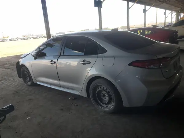 5YFEPMAE4NP325332 2022 TOYOTA COROLLA - Image 2