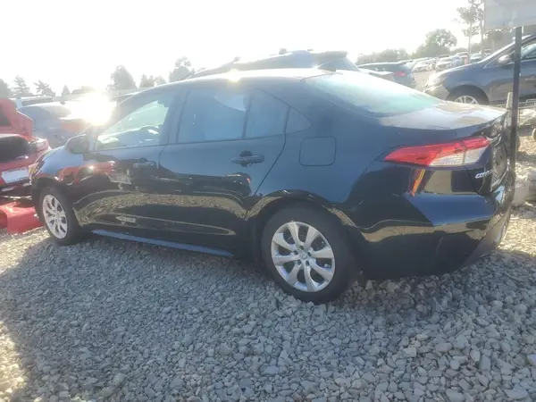 5YFEPMAE4NP327078 2022 TOYOTA COROLLA - Image 2