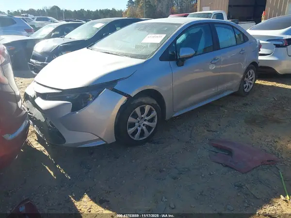 5YFEPMAE4NP327498 2022 TOYOTA COROLLA - Image 2