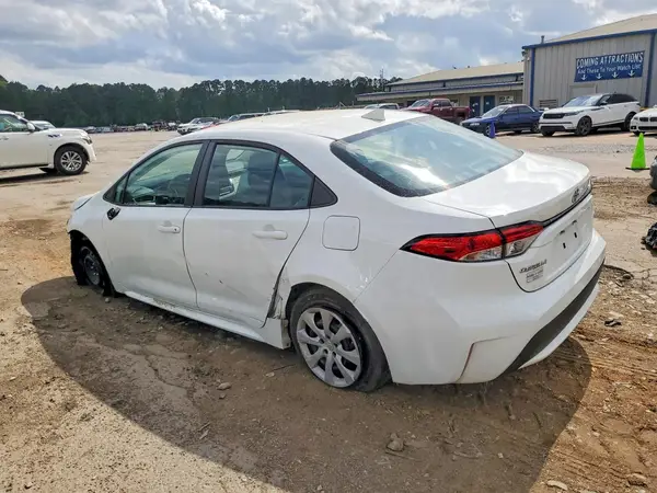 5YFEPMAE4NP327985 2022 TOYOTA COROLLA - Image 2