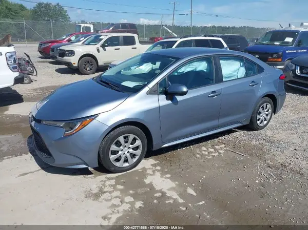 5YFEPMAE4NP328568 2022 TOYOTA COROLLA - Image 2