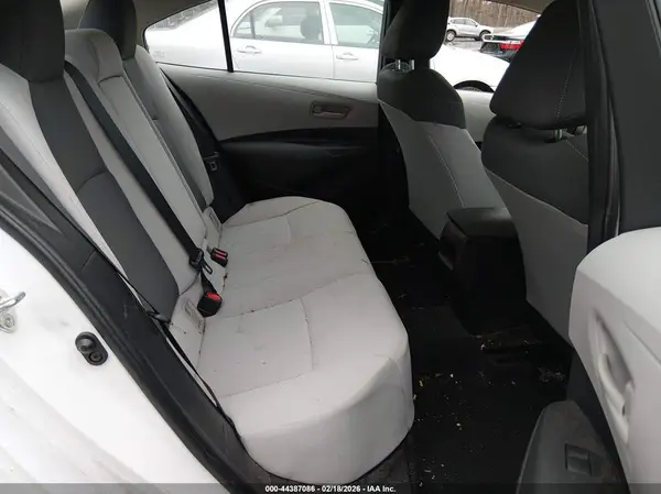 5YFEPMAE4NP329638 2022 TOYOTA COROLLA - Image 3