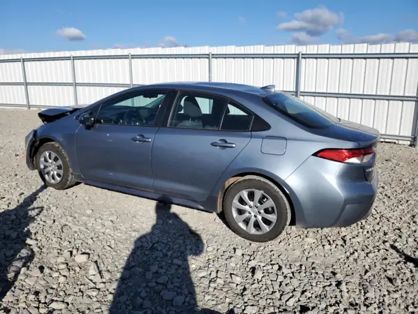 5YFEPMAE4NP330059 2022 TOYOTA COROLLA - Image 2