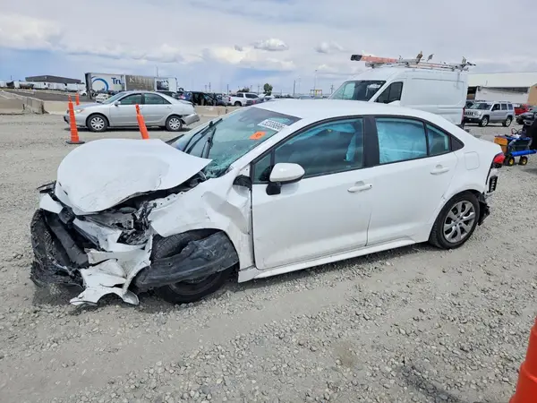 5YFEPMAE4NP330689 2022 TOYOTA COROLLA - Image 1