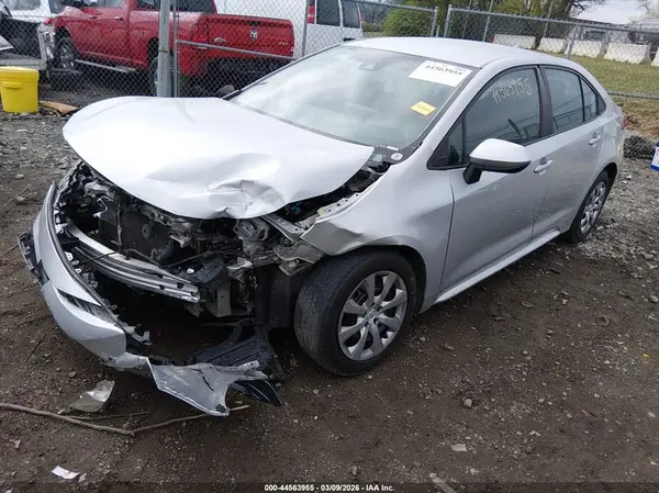 5YFEPMAE4NP341773 2022 TOYOTA COROLLA - Image 2