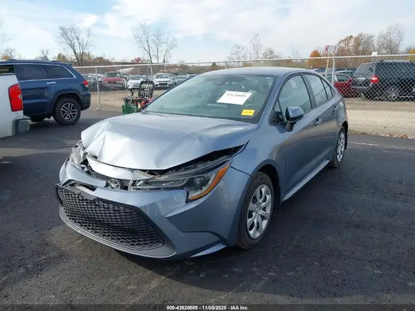 5YFEPMAE4NP345922 2022 TOYOTA COROLLA - Image 2
