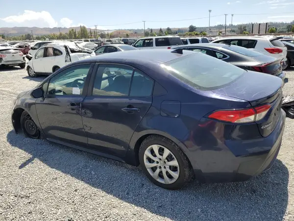 5YFEPMAE4NP355804 2022 TOYOTA COROLLA - Image 2