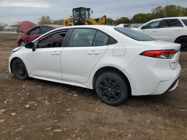 5YFEPMAE4NP355883 2022 TOYOTA COROLLA - Image 2