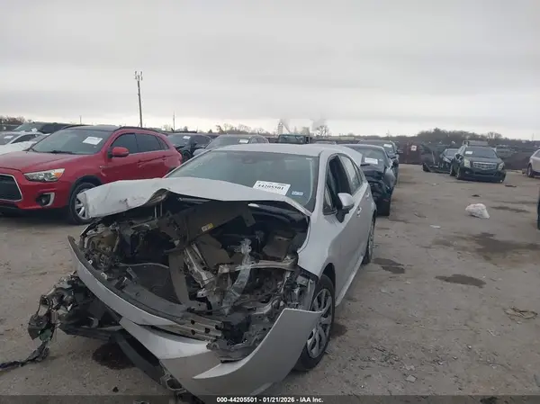 5YFEPMAE4NP359240 2022 TOYOTA COROLLA - Image 2