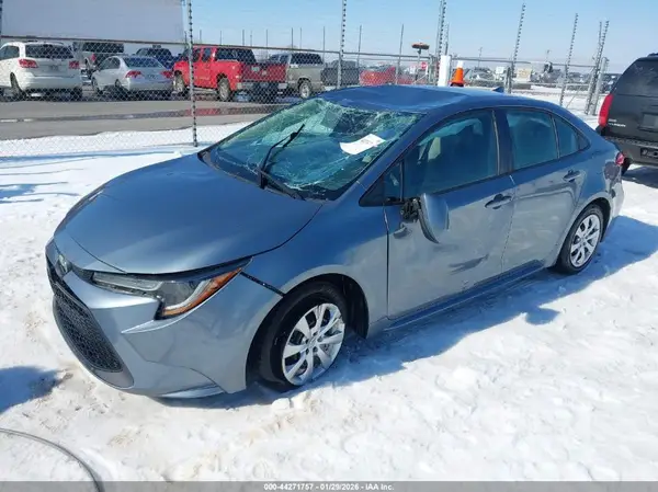 5YFEPMAE4NP360159 2022 TOYOTA COROLLA - Image 2