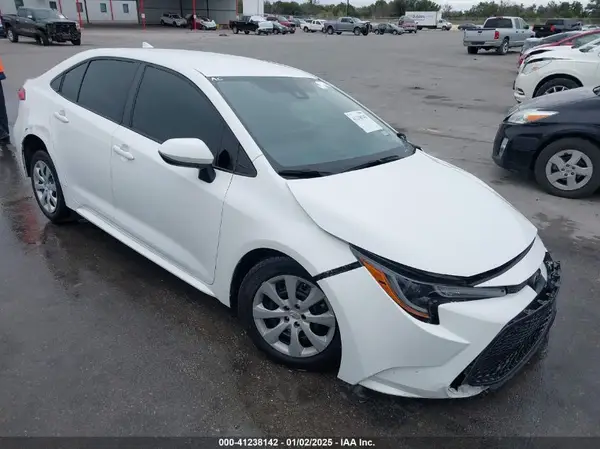 5YFEPMAE4NP361022 2022 TOYOTA COROLLA - Image 1