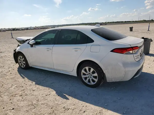 5YFEPMAE4NP362591 2022 TOYOTA COROLLA - Image 2