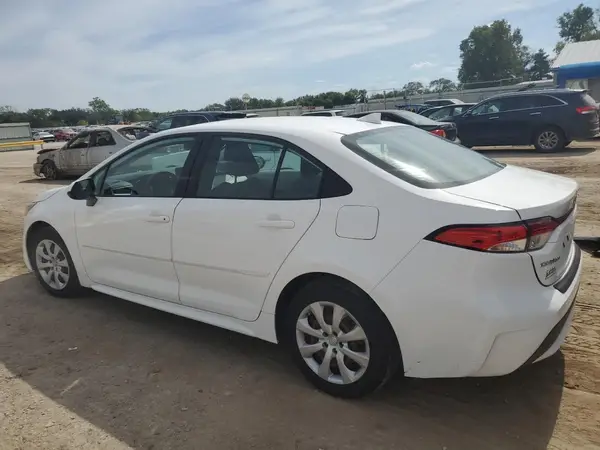 5YFEPMAE4NP364017 2022 TOYOTA COROLLA - Image 2