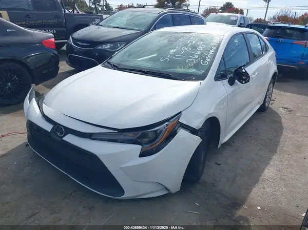 5YFEPMAE4NP366009 2022 TOYOTA COROLLA - Image 2