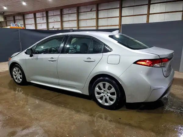 5YFEPMAE4NP371338 2022 TOYOTA COROLLA - Image 2