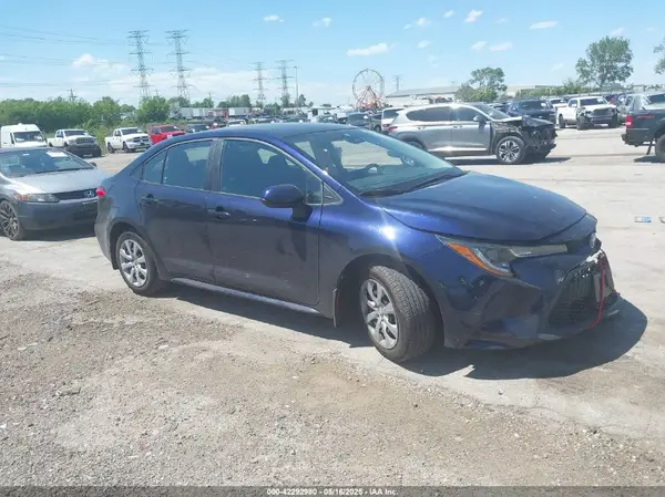 5YFEPMAE4NP372263 2022 TOYOTA COROLLA - Image 1