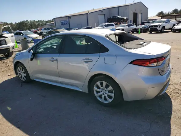 5YFEPMAE4NP374045 2022 TOYOTA COROLLA - Image 2