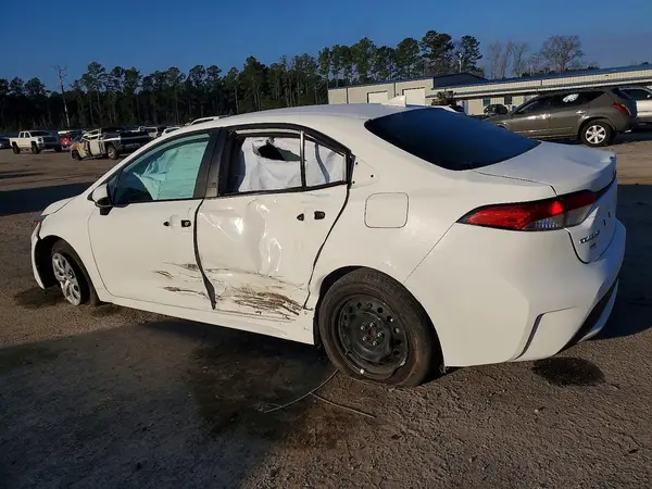 5YFEPMAE4NP379410 2022 TOYOTA COROLLA - Image 2